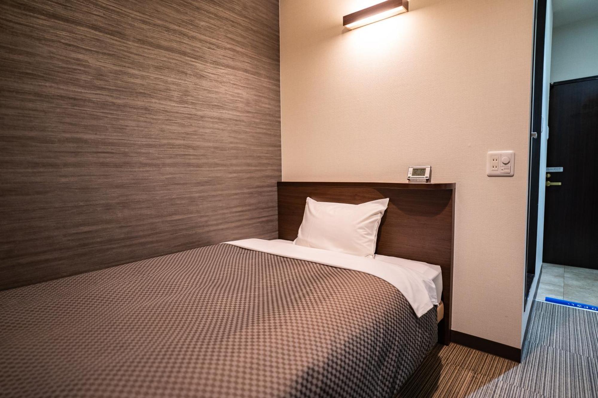 Isahaya Daiichi Hotel Екстер'єр фото
